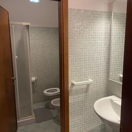 A Un Passo Da Siena דירה *
